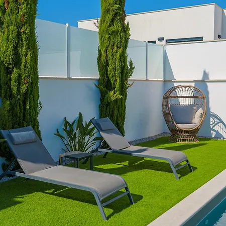 Mauricio With Jacuzzi And Private Swimming Pool * Santa Barbara