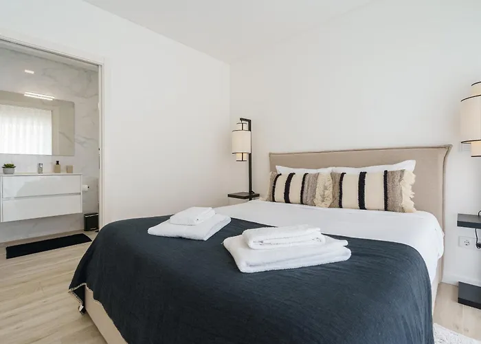 Mauricio With Jacuzzi And Private Swimming Pool * Santa Barbara (Lisbon)