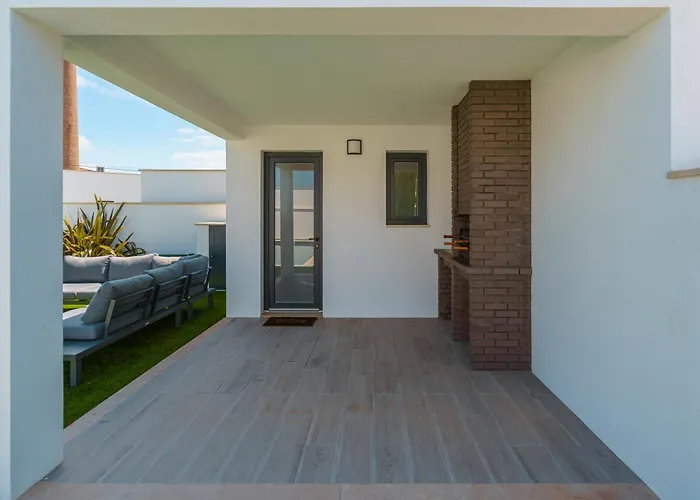 Mauricio With Jacuzzi And Private Swimming Pool