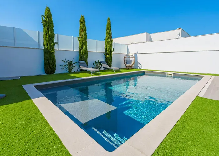 Villa Mauricio With Jacuzzi And Private Swimming Pool